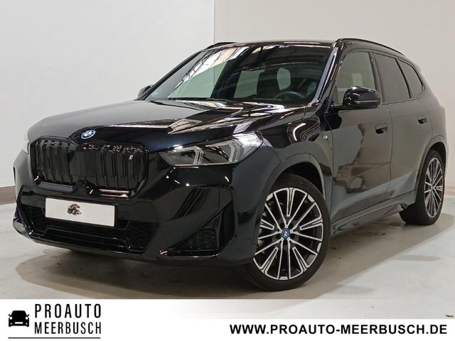 BMW iX1 30 xDrive M Sport AHK/MEMORY/HEADUP/PANO/H&K