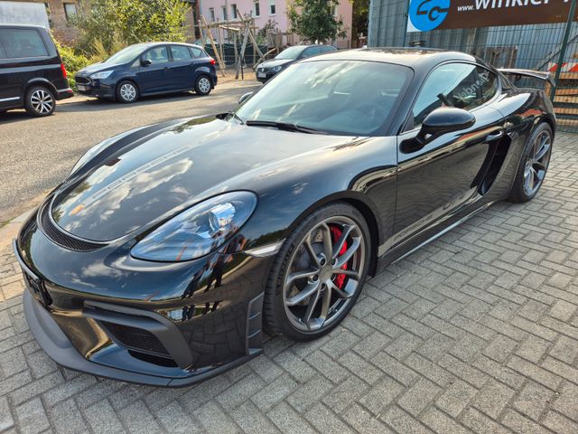 Porsche 718 Cayman GT4 Approved