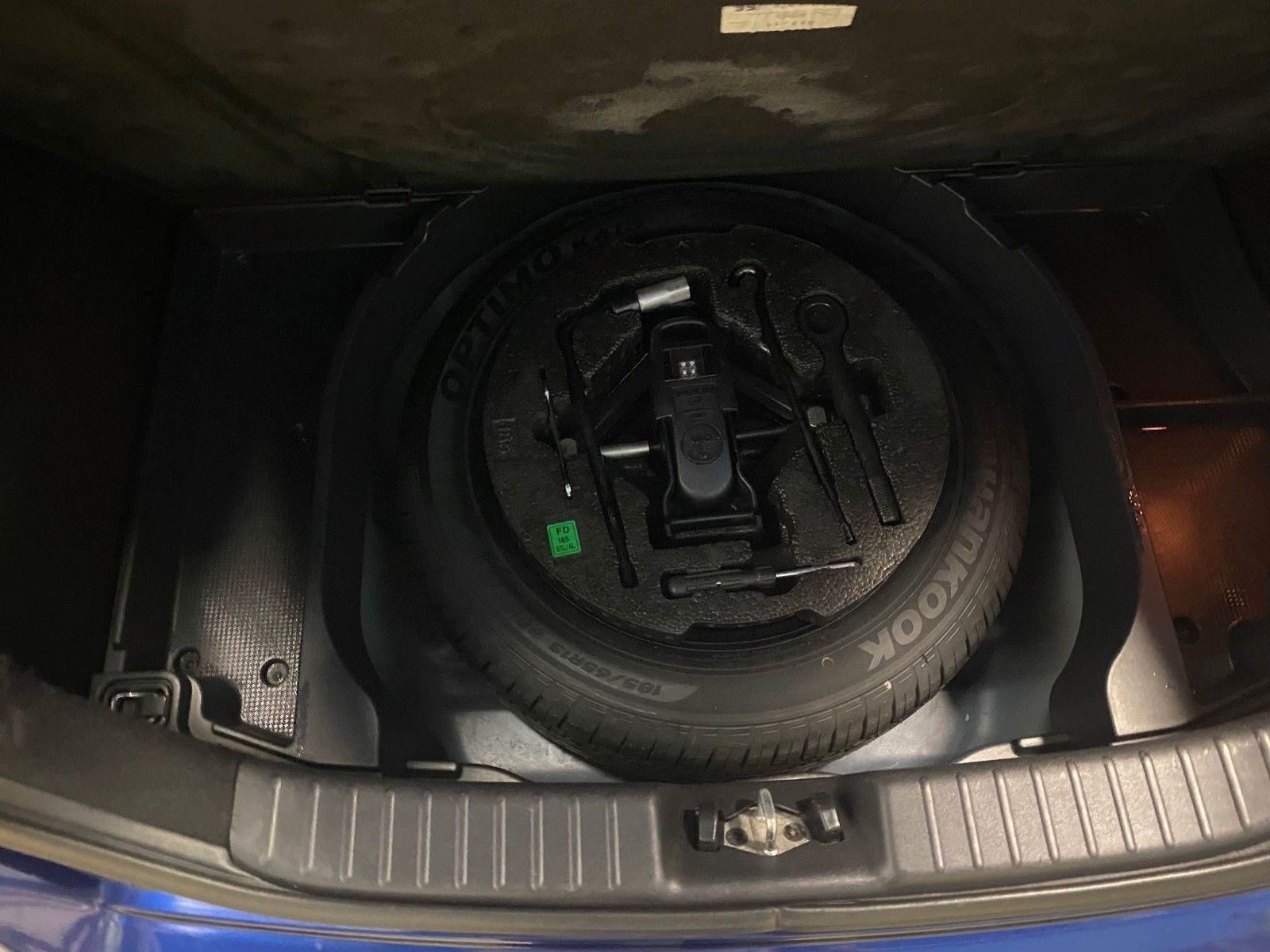 Fahrzeugabbildung Hyundai i30 1.4 Classic+ALUFELGEN+GARANTIE+KLIMA+HU NEU+
