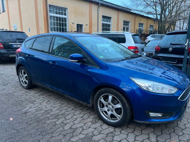 Ford Focus Lim. Business 1,0 EcoBoost