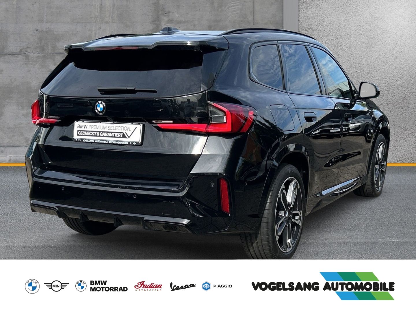 Fahrzeugabbildung BMW X1 xDrive23iA,M Sport,AHK,DrivingAssistentPlus,L