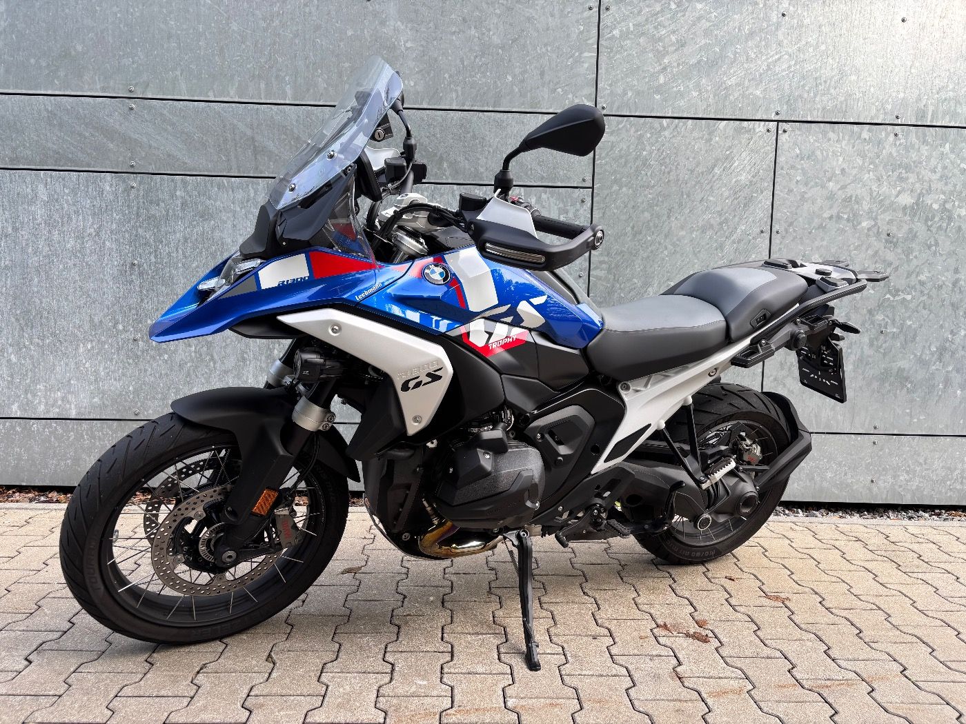 Fahrzeugabbildung BMW R 1300 GS Trophy 4 Pakete Fahrzeughöhenregelung
