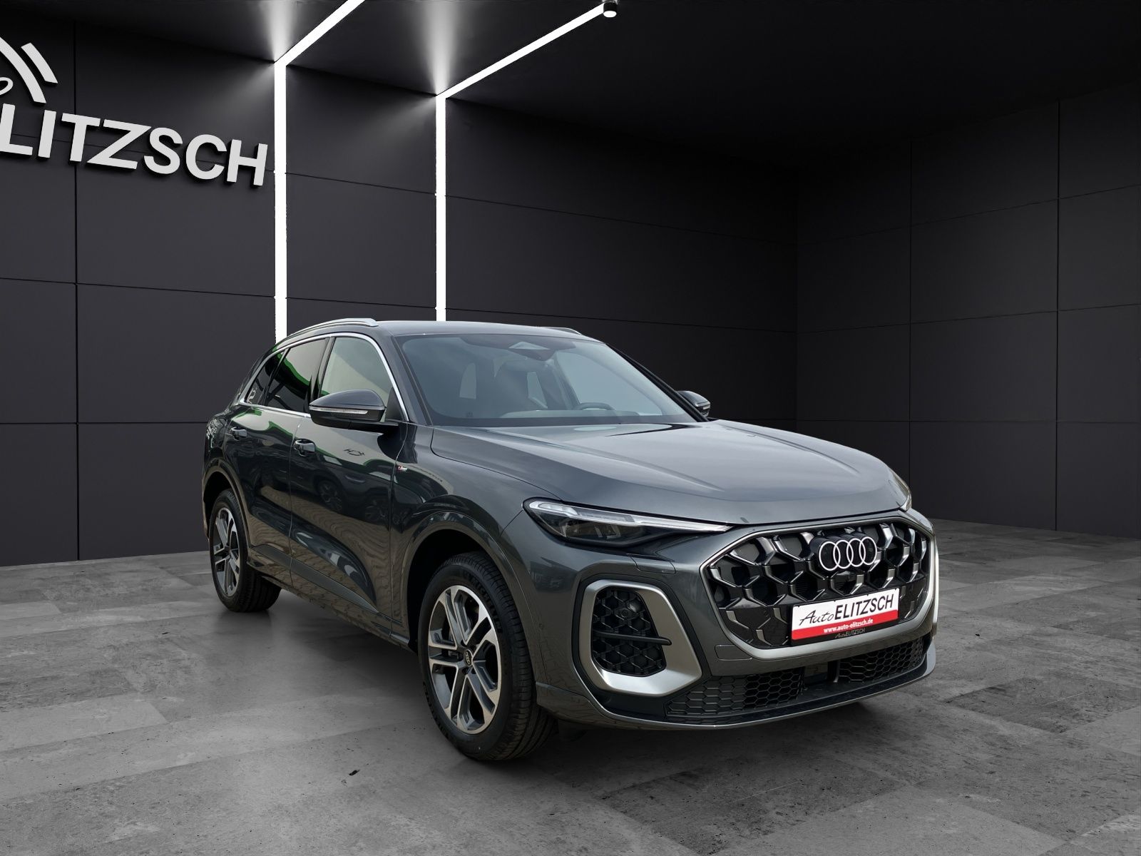 Fahrzeugabbildung Audi Q5 2.0 TDI quattro S line MATRIX AHZV ACC NAVI