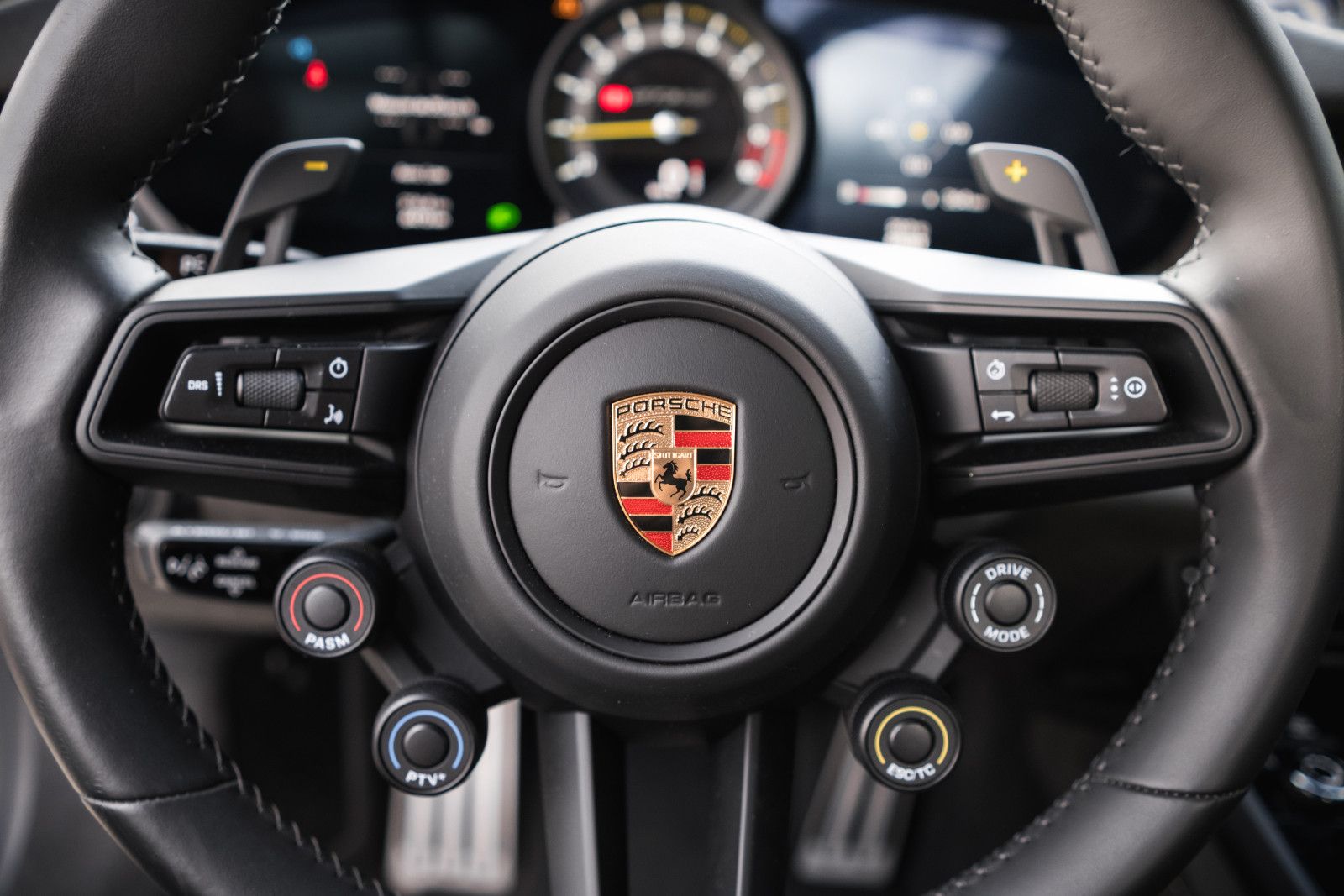 Fahrzeugabbildung Porsche 992 GT3 RS-Weissach-Lift - PTS malachitgrün-LED