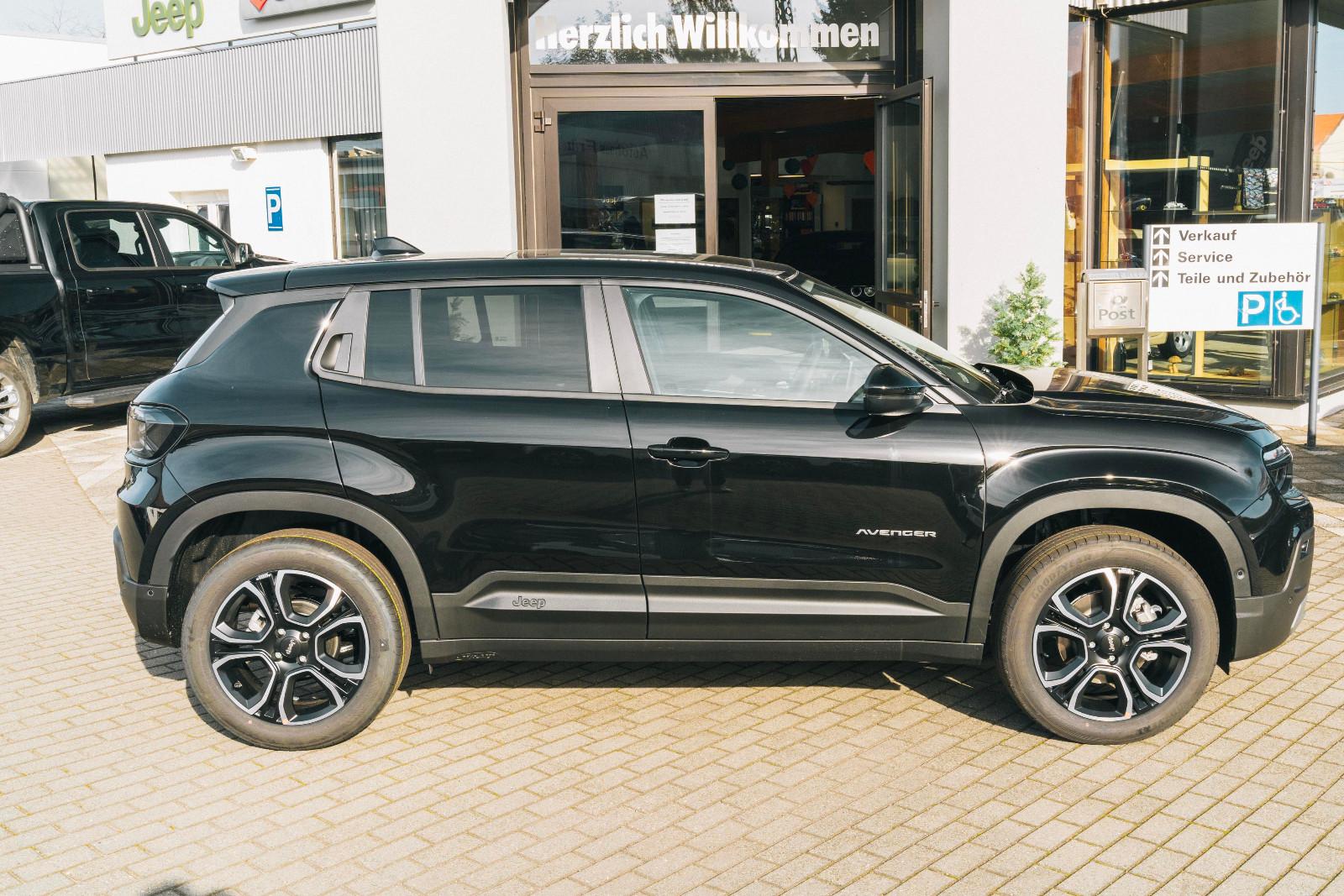 Jeep Avenger Summit - 1.2 AT e-Hybrid,Navi, RFK, I&K