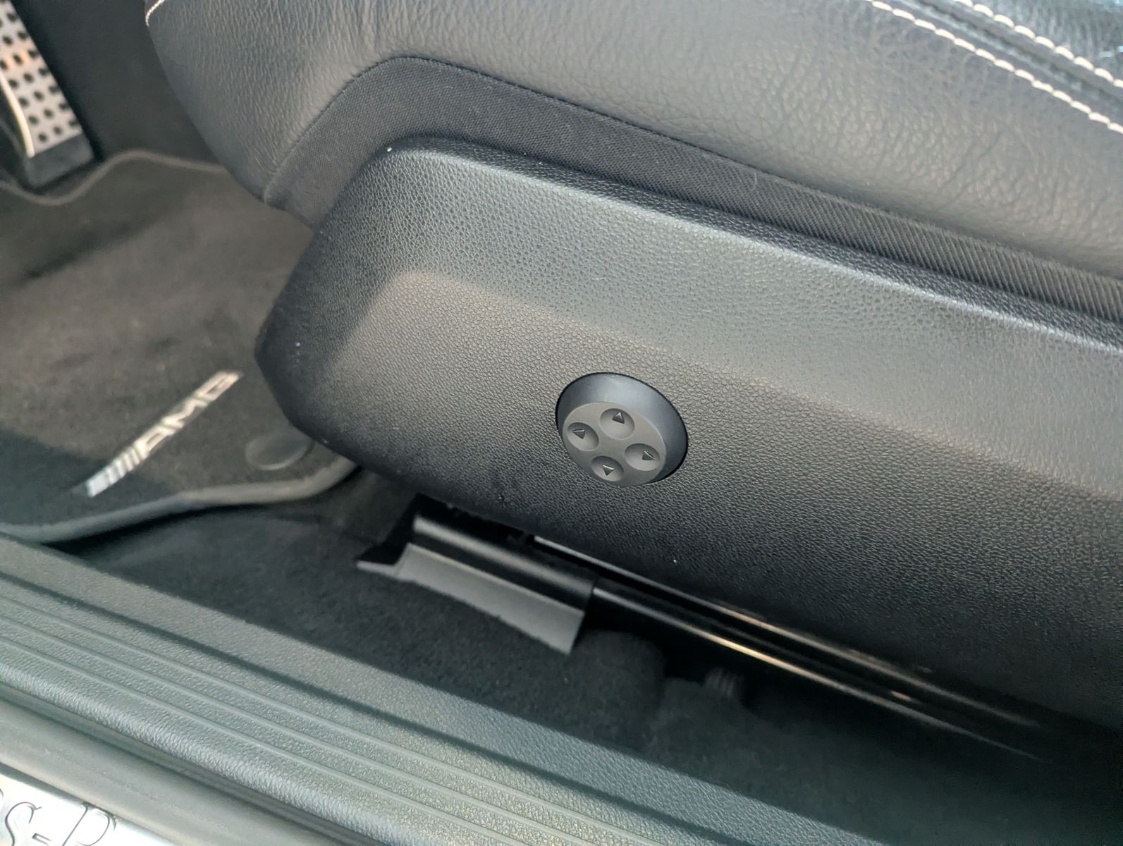 MERCEDES-BENZ CLS 350 d 4Matic AMG StHz. Multibeam Memory 360° - Image 24