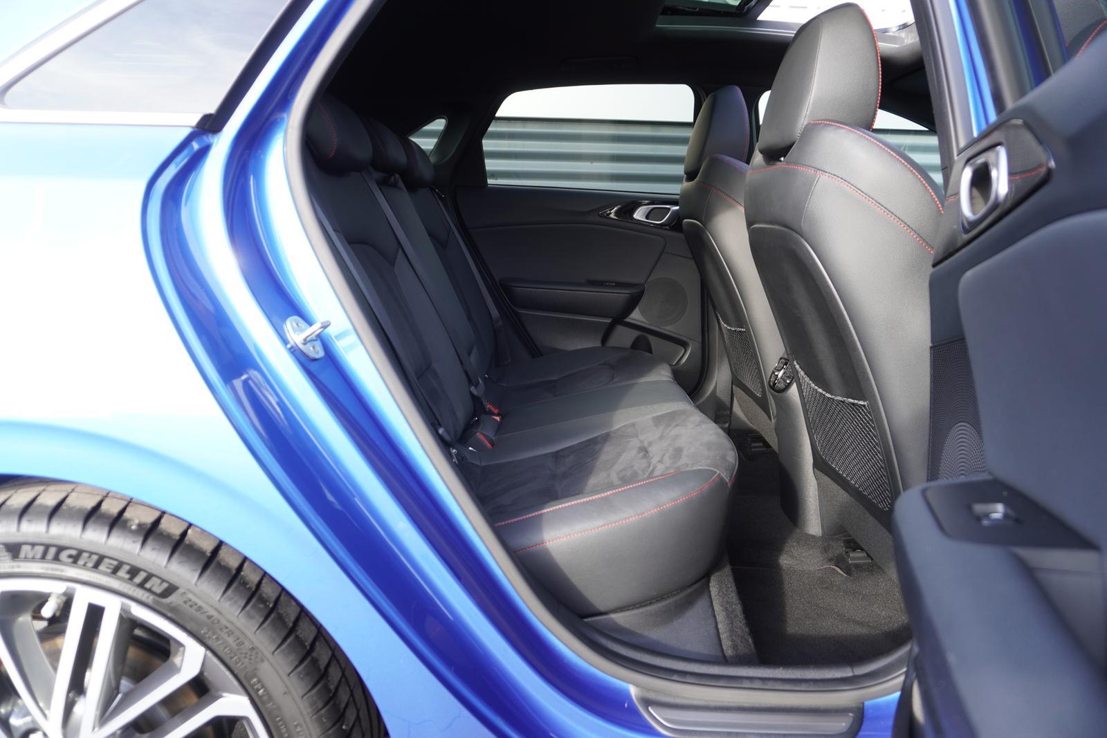 Kia CEED GT PANORAMA|VIRTUAL|APPLE|KAMERA|LED|JBL