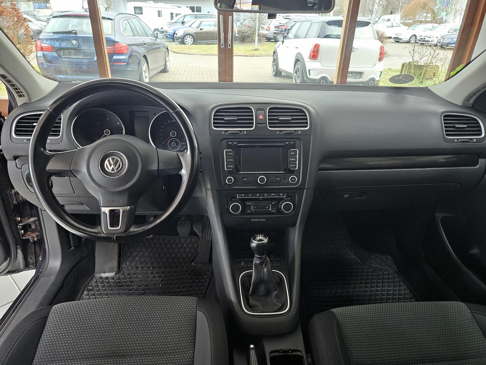 Volkswagen Golf 2011 — photo 10