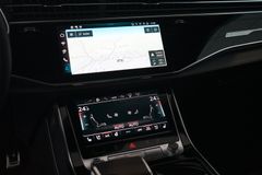 AUDI Q8 60 TFSI e | B&O | HuD | Pano | Nardo | SOFORT AUDI Q8 60 TFSI e | B&O | HuD | Pano | Nardo | SOFORT