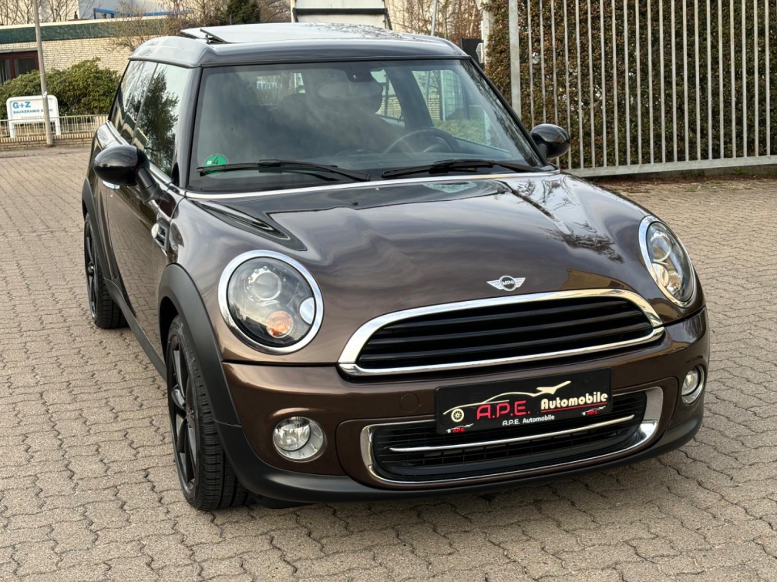MINI Cooper Clubman TÜV&AU NEU PANO XENON