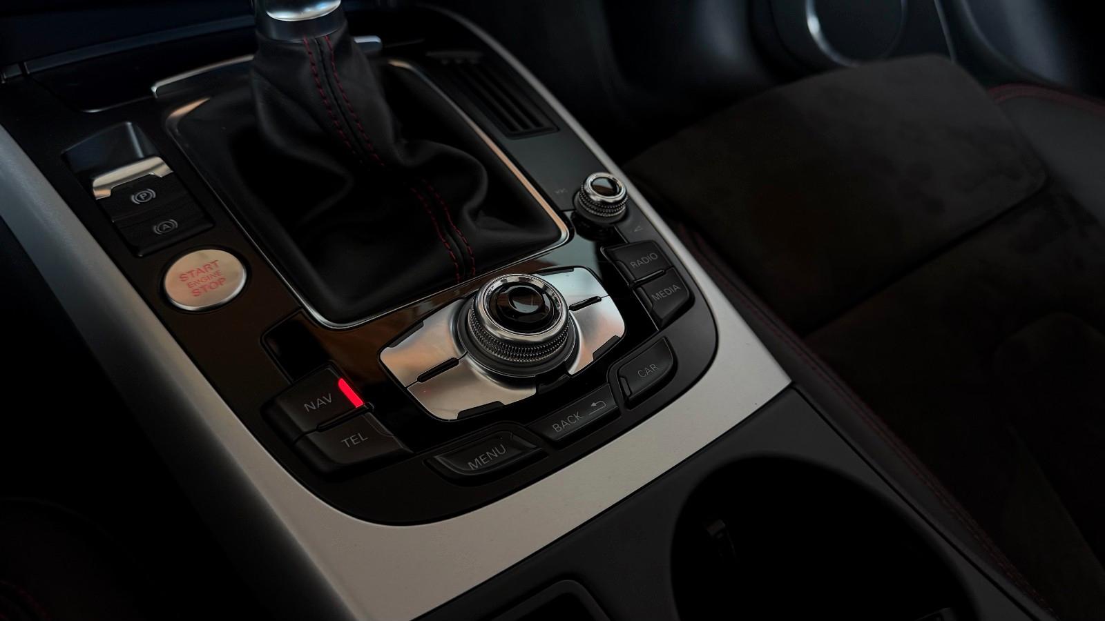Audi A5 2.0 TDI S-LINE AIR-SCARF B&OLUFSEN AUDI-SHEFT