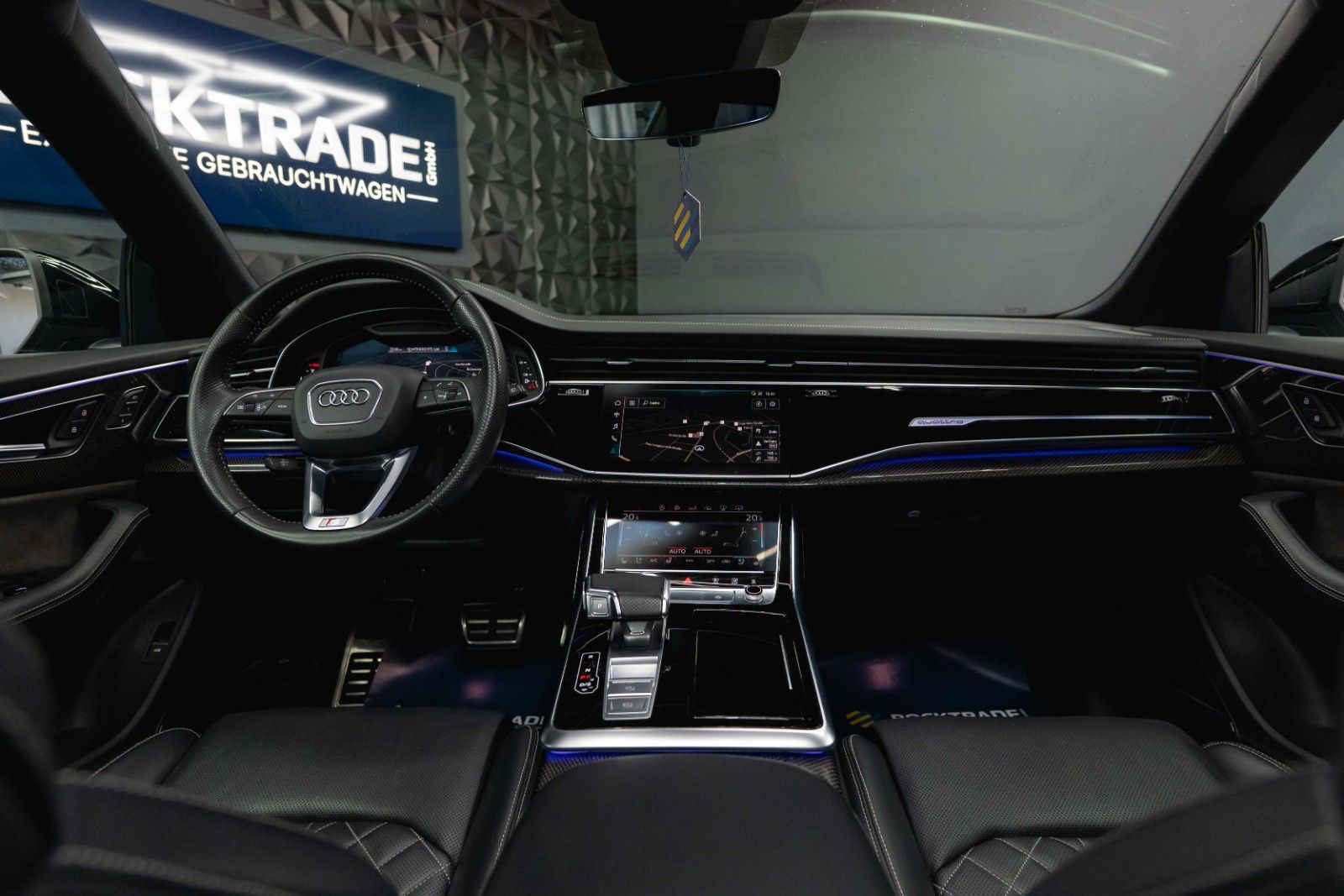 Fahrzeugabbildung Audi SQ8 4.0 TDI quattro Black Design | Full Option