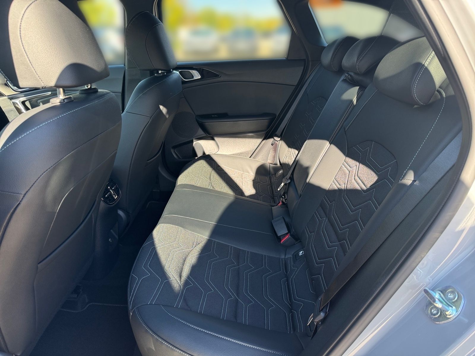 Fahrzeugabbildung Kia CEED_SW 1.0T 48V DCT 100 NIGHTLINE