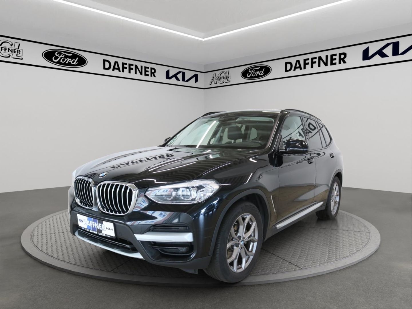 Fahrzeugabbildung BMW X3 xDrive 20 d xLine X-Line Navi el. Heckklappe