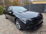 BMW 320d Sport LivePR Pano H/K ACC CAM M-Lenk Komf - BMW 320 Gebrauchtwagen in Wiesbaden