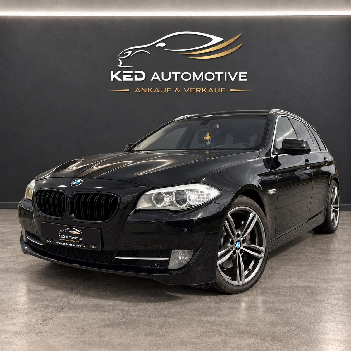 BMW 525 2011 — салон