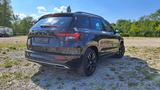 Skoda 1.5TSI Sportline DSG+PANO+SOUND+AHK+VIRTUAL - Skoda Karoq in Augsburg