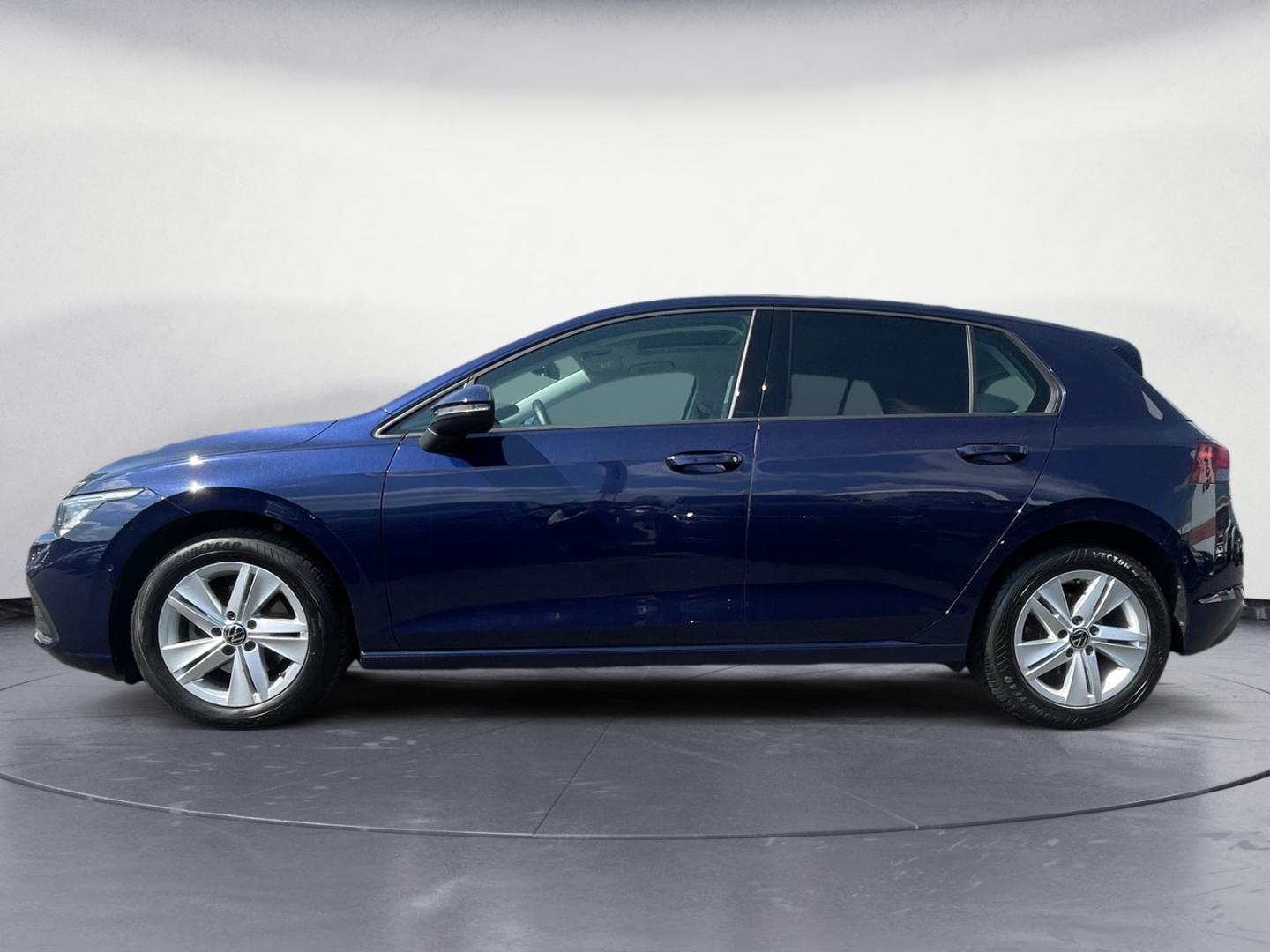 Volkswagen Golf 1.0 eTSI DSG Life LED/NAVI/PDC/PANO/APP+++