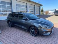 Ford Focus ST Turnier+NAV+DAB+B&O+PDC+LED+SHZ+RFK+LMF