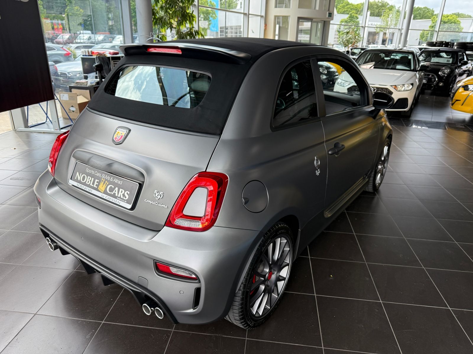 Fahrzeugabbildung Abarth 595C Competizione XENON NAVI ALU