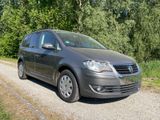 Volkswagen Touran 1.9l TDI Automatik 7Sitzer 1Hand Tüv=Neu! - Volkswagen Touran mit Diesel-Antrieb: Kleinbus, Automatik, 1.9
