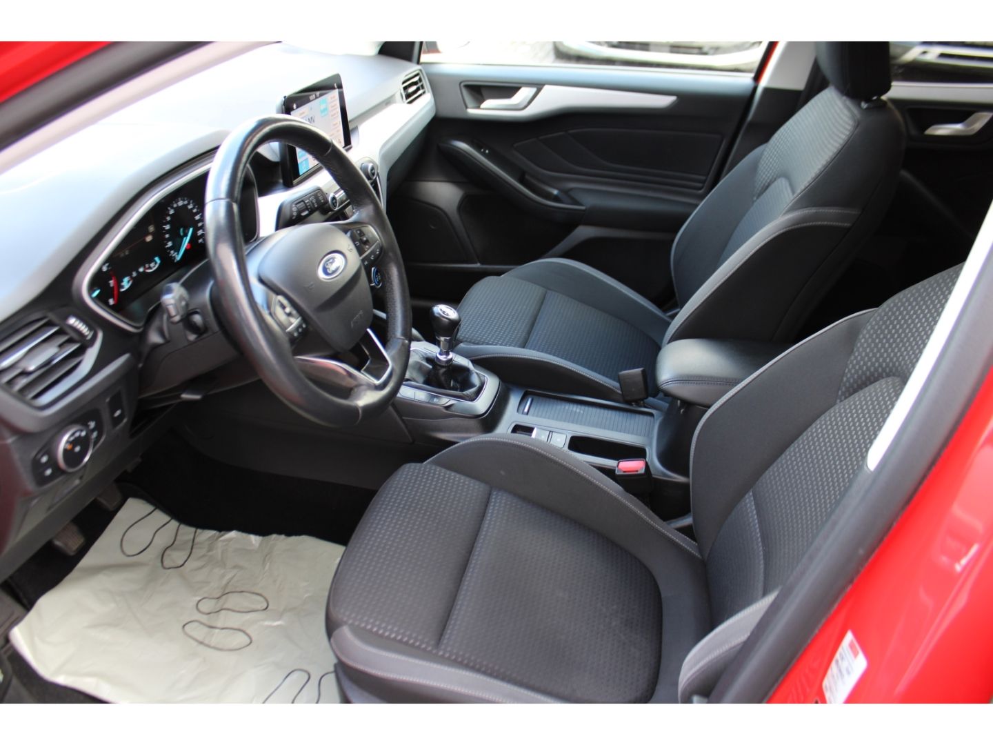 Fahrzeugabbildung Ford Focus Cool & Connect Turnier LED GRA GJR Navi PD