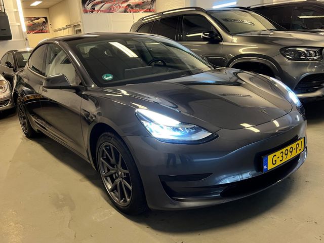 Tesla Model 3 Standard RWD Plus 60 kWh Pano Nav Leder