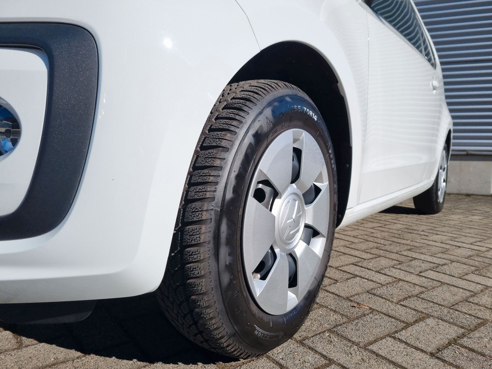 Fahrzeugabbildung Volkswagen up! 1.0 United KLIMA SHZ LM15