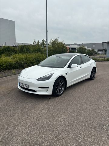 TESLA Model 3 Hinterradantrieb RWD  EZ2023