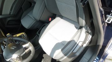 Renault Kangoo Grand Techno TCe 130 PS EDC 7 Sitzer Auto