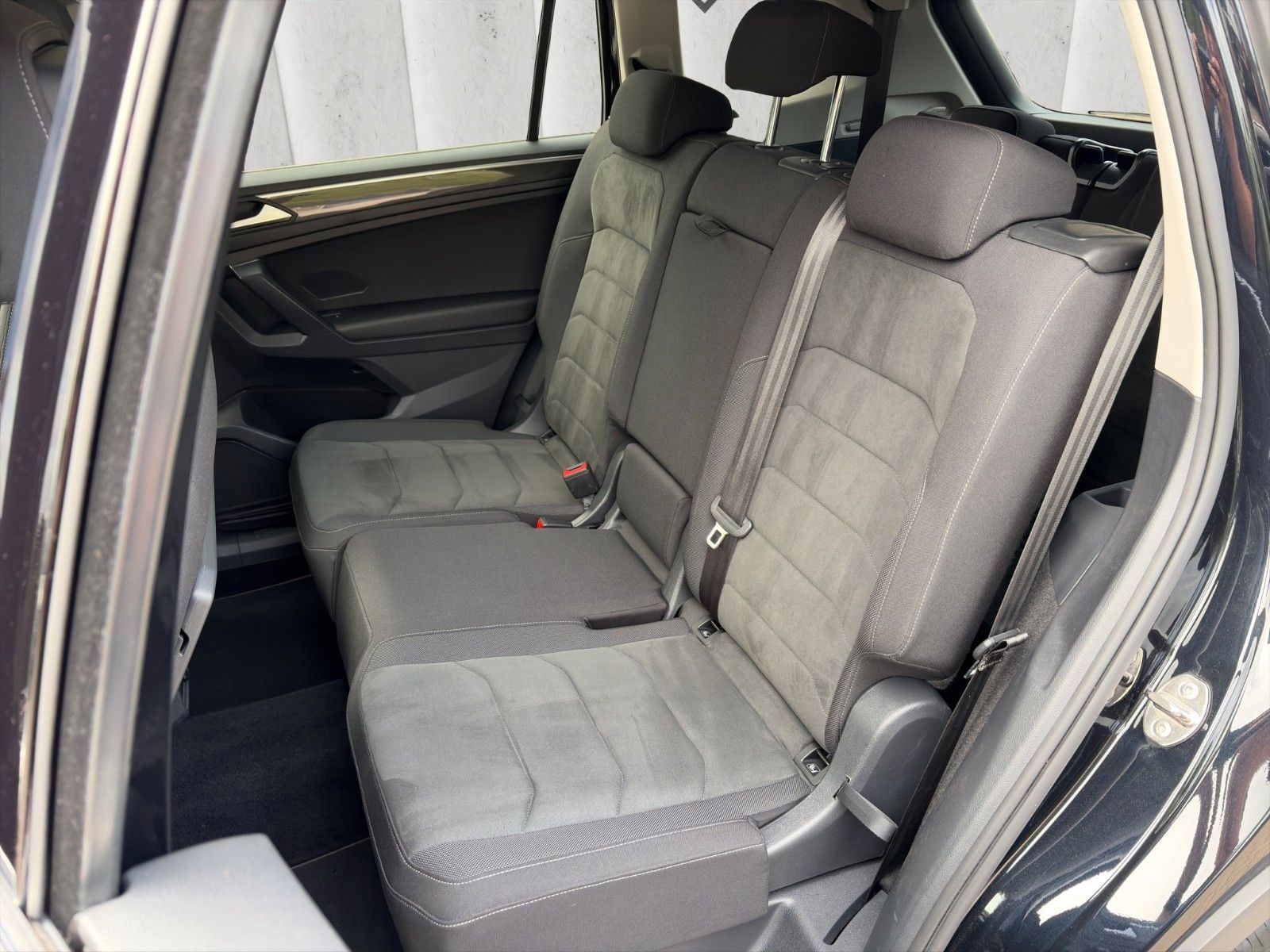 Fahrzeugabbildung Volkswagen Tiguan Allspace Highline 4Motion*7Sitzer*Pano**
