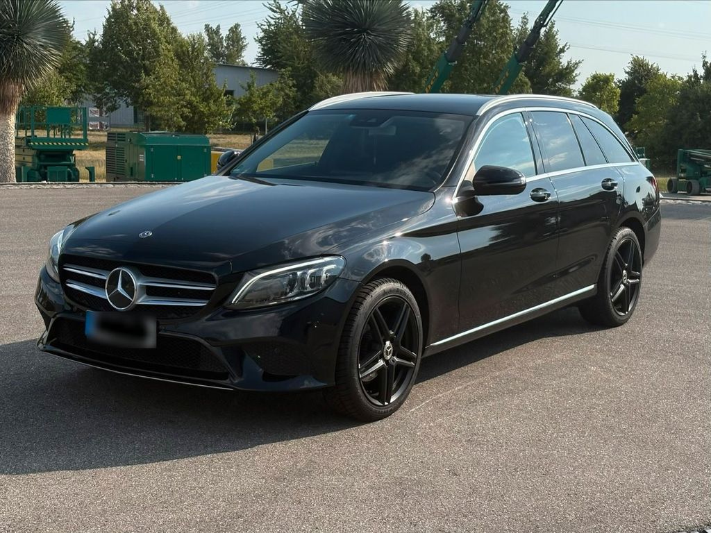 Image of Mercedes-Benz C 220