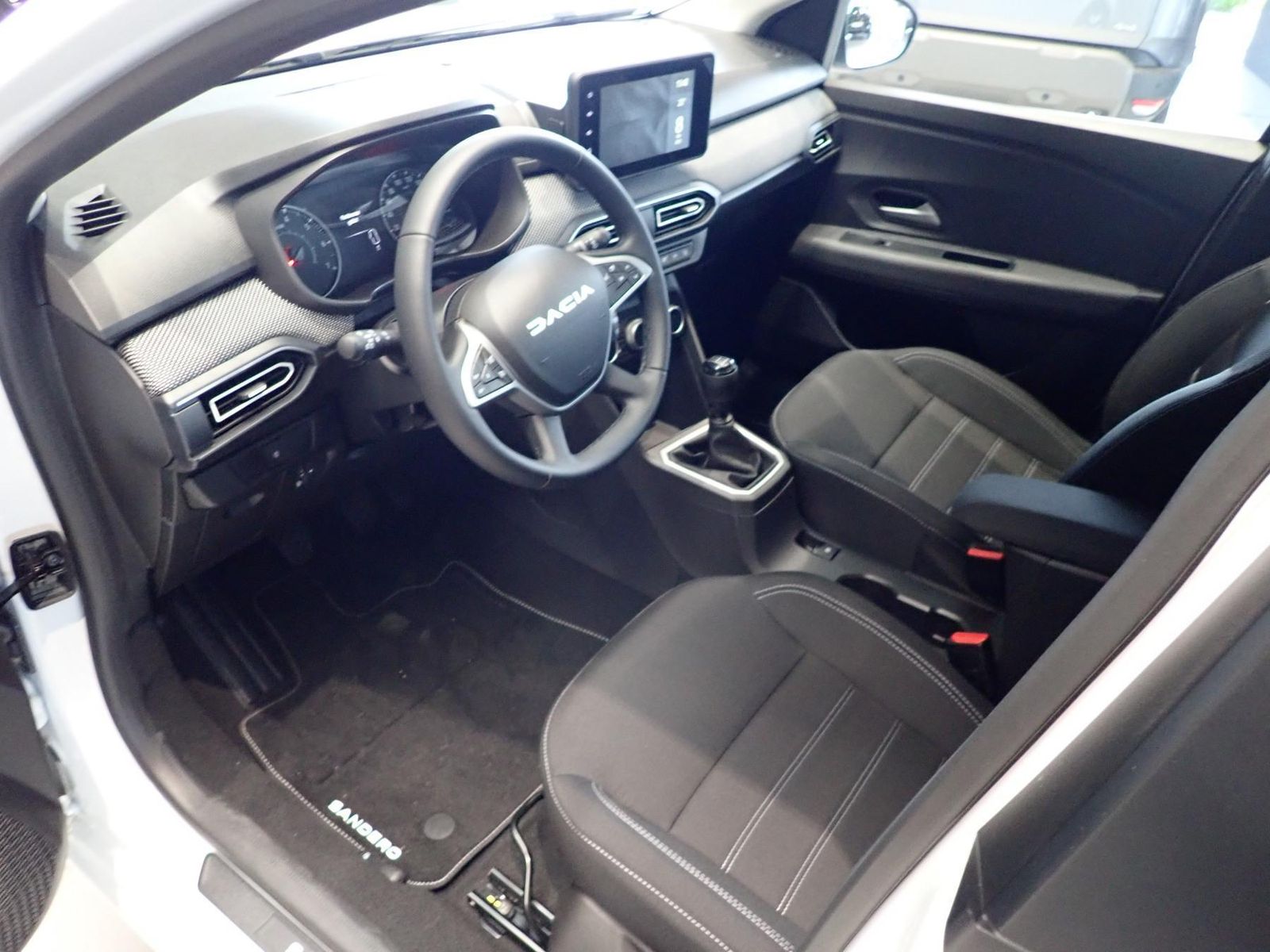 Fahrzeugabbildung Dacia Sandero JOURNEY TCe 90, RFK, EPH, KLIMAAUTOM.,BC