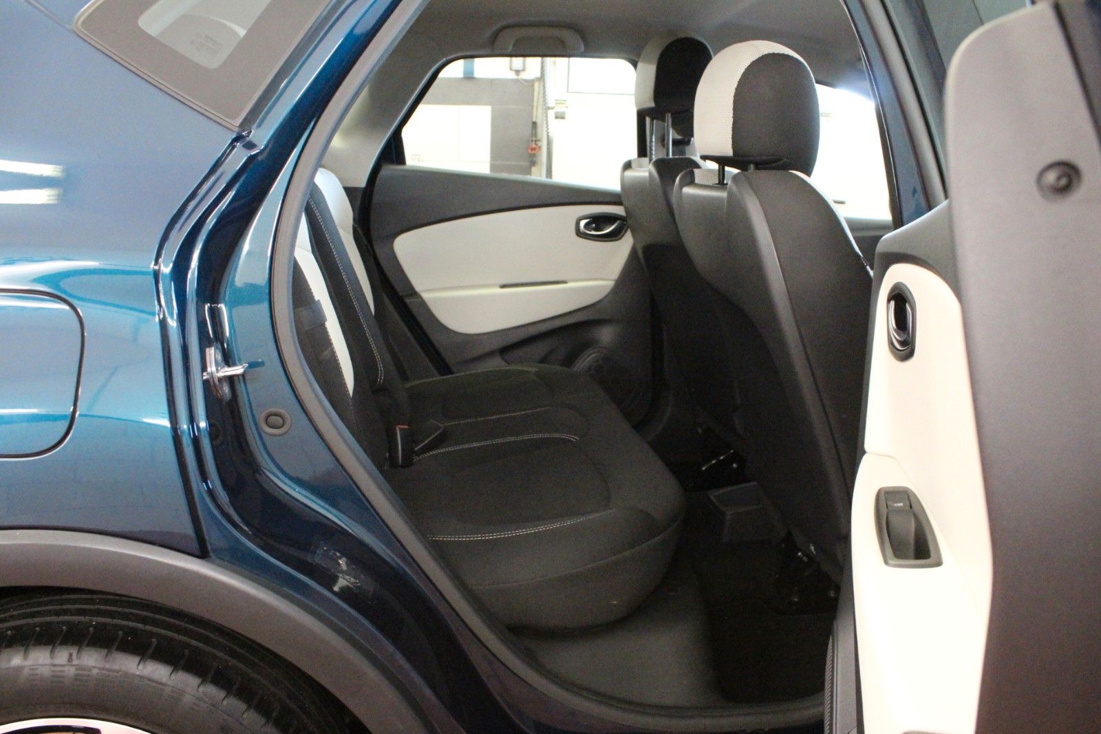 Fahrzeugabbildung Renault Captur TCe 90 Experience *Navigation*