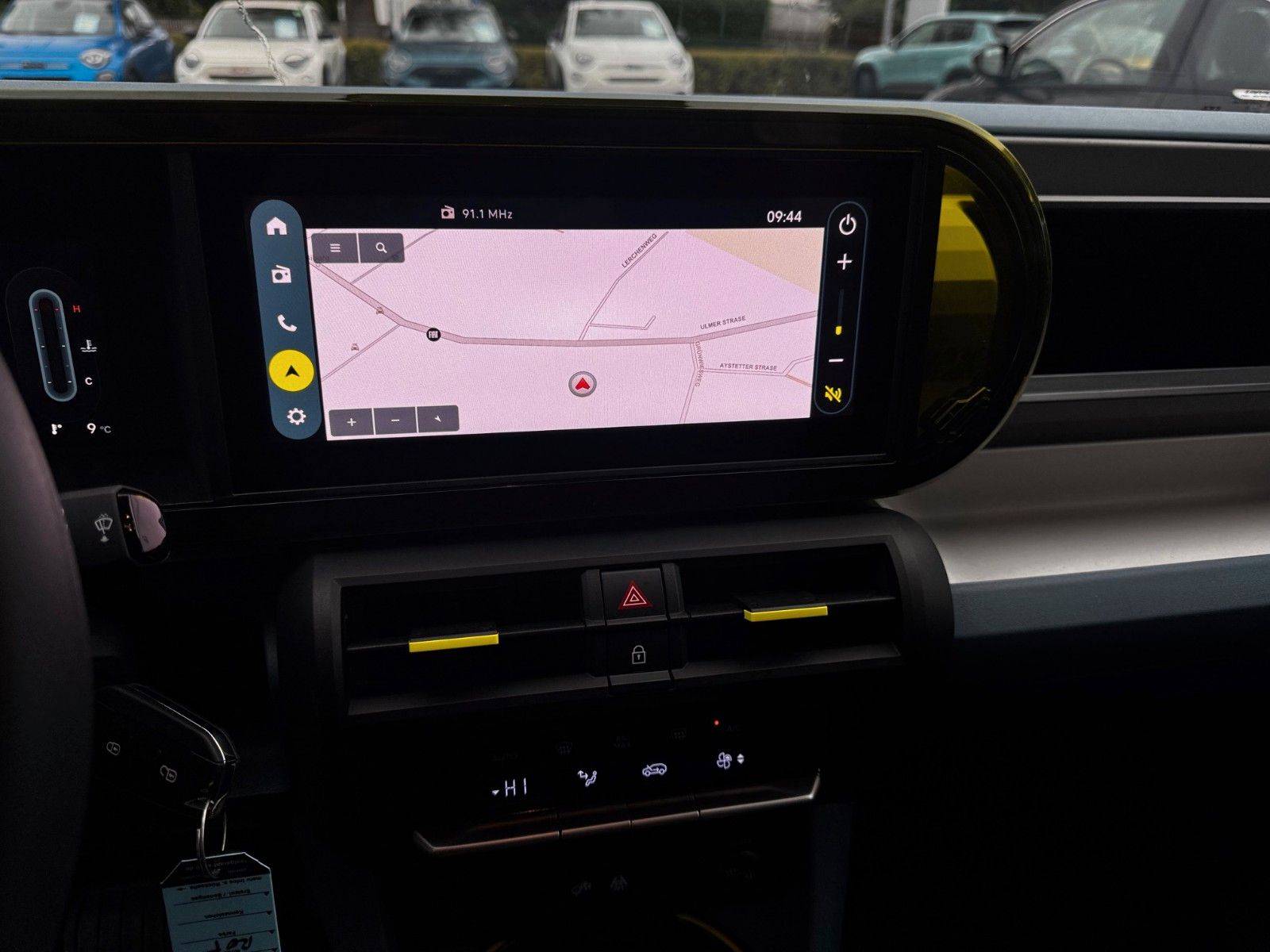 Fahrzeugabbildung Fiat Grande Panda Hybrid ICON 1.2 Navi Carplay Klima