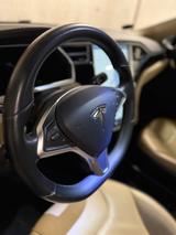 Tesla Model S P85 PERFORMANCE - mit Elektro-Antrieb: Sportwagen
