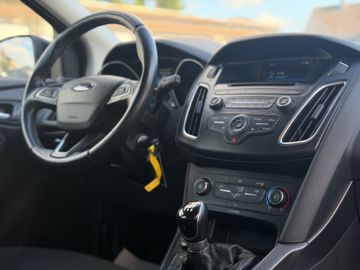 Ford Focus - 11