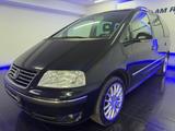 Volkswagen Sharan 2.0 TDI Special 7SITZ NAV 2xPDC TEMPO SHZ - Volkswagen Sharan: Special