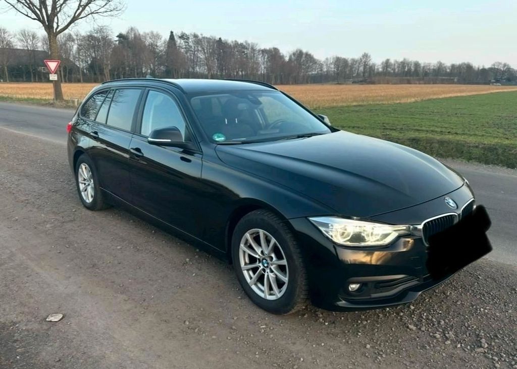 Image of BMW 320