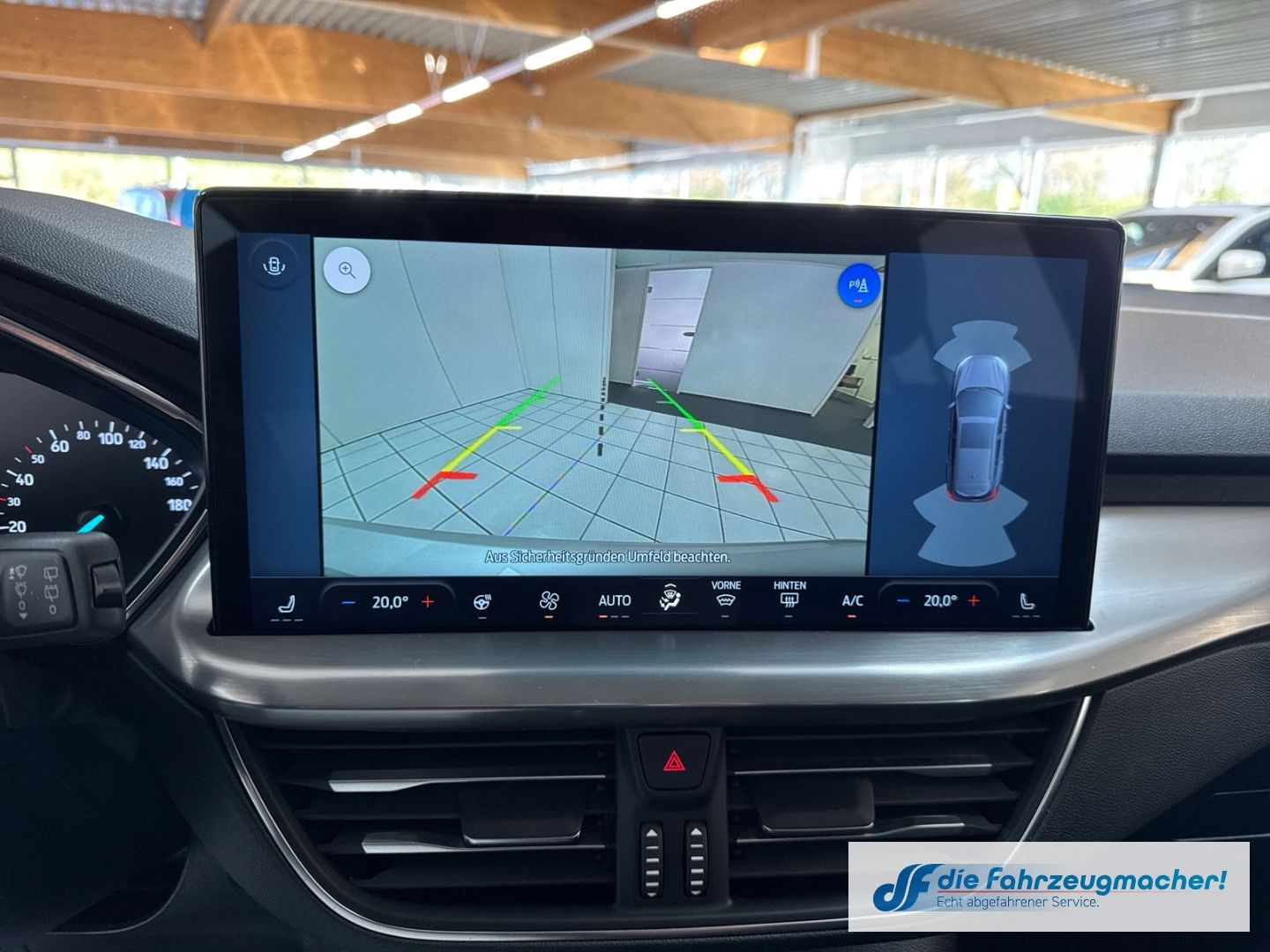 Fahrzeugabbildung Ford Focus Turnier Titanium 1.5 EcoBlue *Facelift*