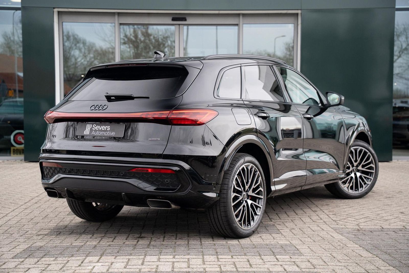 Audi Q5 2.0 TFSI e-hybrid quattro S edition l 21 inch imagem 3