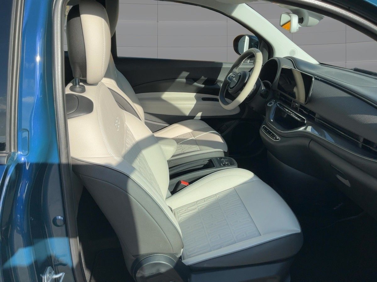 Fahrzeugabbildung Fiat 500 500 e Cabrio La Prima