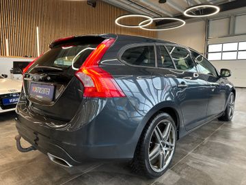 Volvo V60 Kombi Linje Business *Navi*Klima*AHK*Xenon*