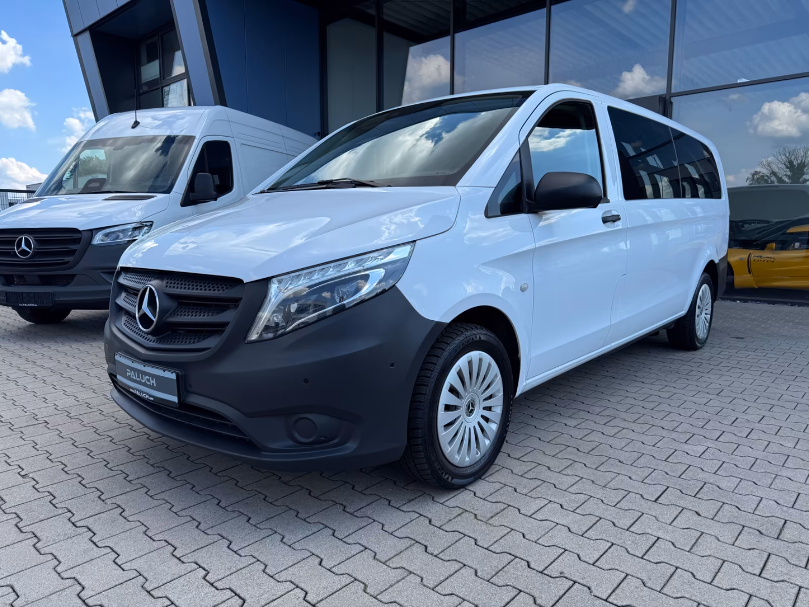 Mercedes-Benz Vito Tourer 116 CDI PRO 4x4 EXTRALANG 1.Hand AHK