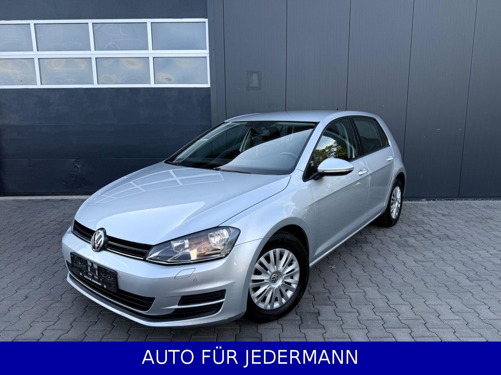 Volkswagen Golf VII Comfortline*XL-Navi*Kamera*PDC*SHZ*PDC*