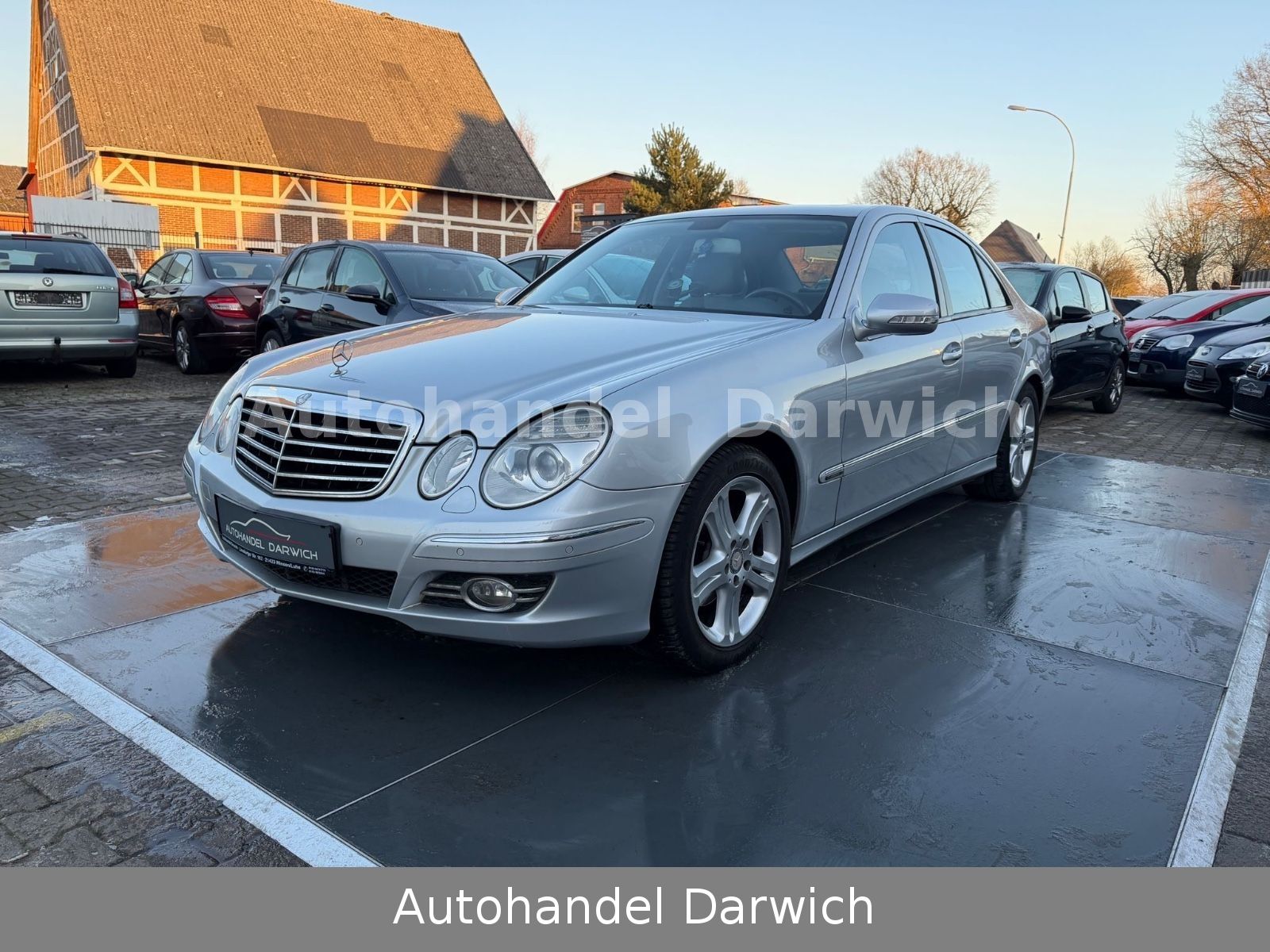 Mercedes E 280 - 1
