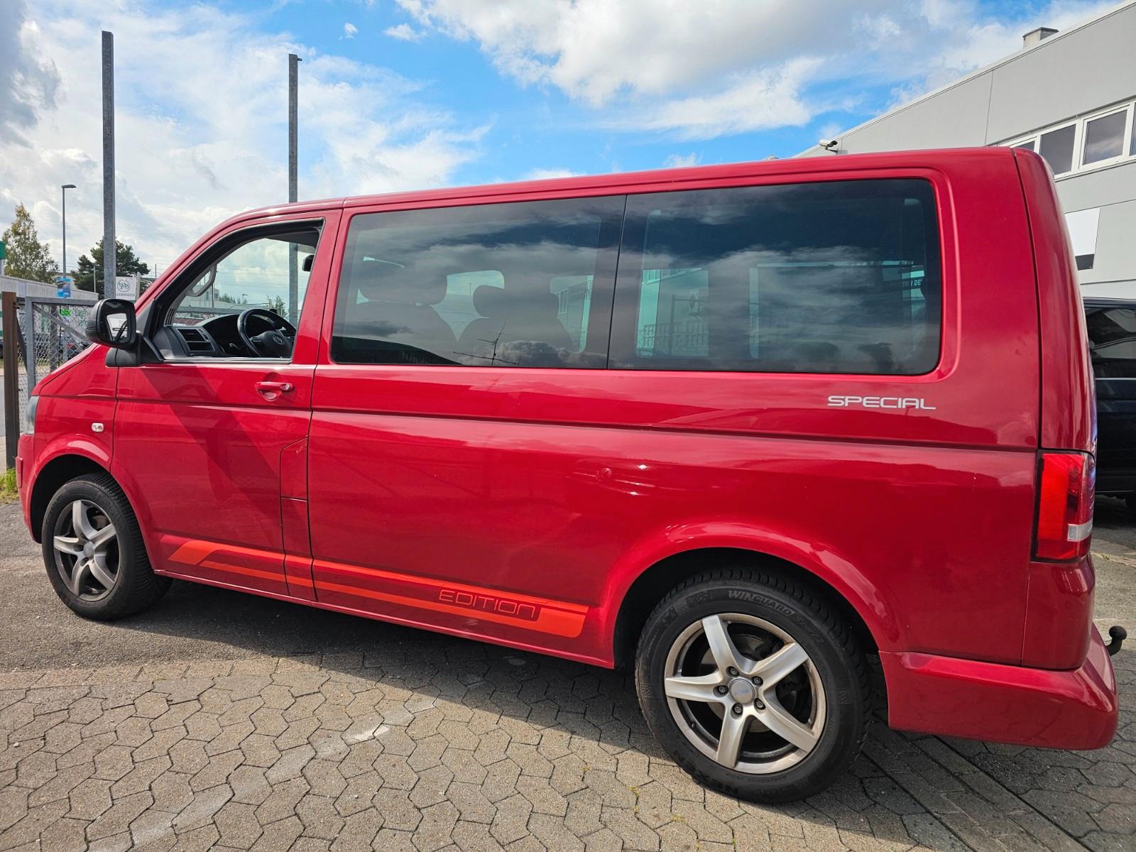 VOLKSWAGEN T5 MULTIVAN 2.0 TDI 140CH - BVM - CHAUFFAGE AUXILLIAIRE - TOIT OUVRANT - 1ERE MAIN - DISTRIBUTION NEUVE