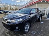 Toyota Hilux DC Comfort *AHK*Bügel*Rollo*TÜV 02.28* - schwarze Toyota Hilux