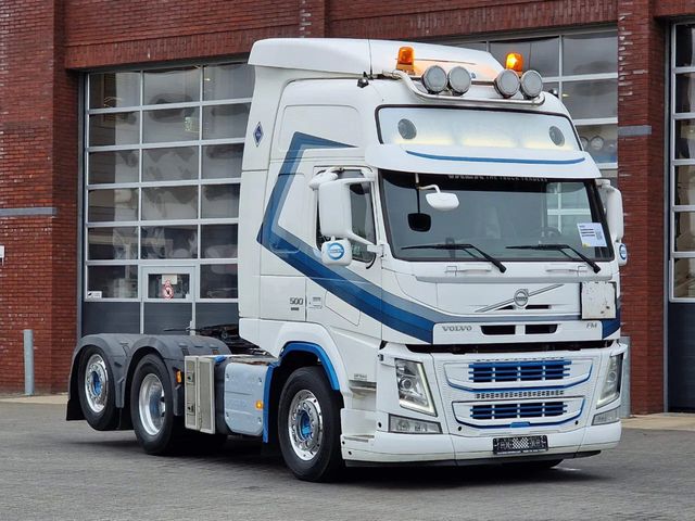 Volvo FM 13.500 Globetrotter XL 6x2 - 3.00 WB - Night