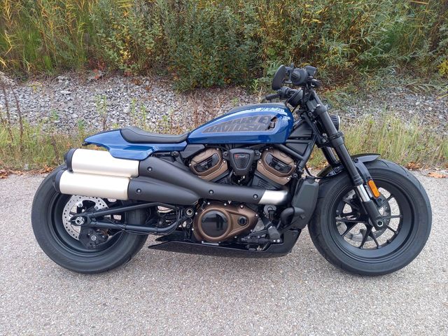 Harley-Davidson RH1250S Sportster S mit seitl. Kennzeichenhalter